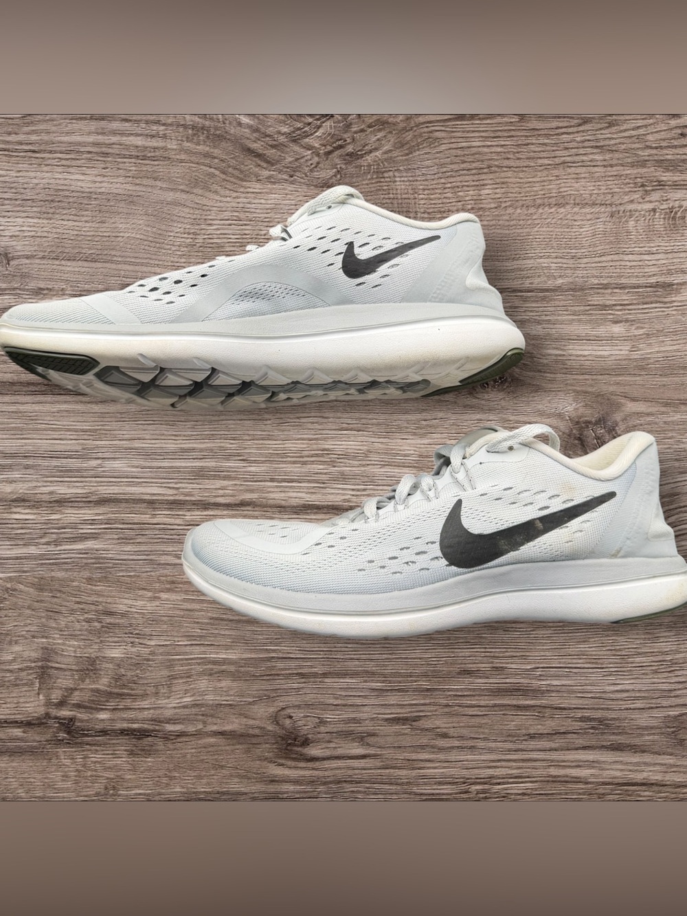 Women’s Nike Grey Free Run Size 7 - Picture 2 of 5